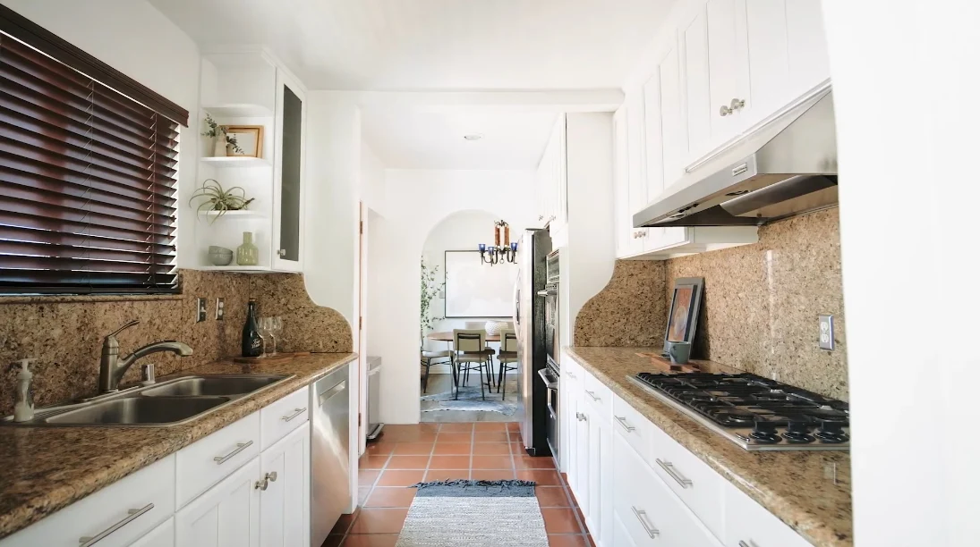 20 Photos vs. 3422 Hollydale Dr, Los Angeles Interior Design Luxury Home Tour