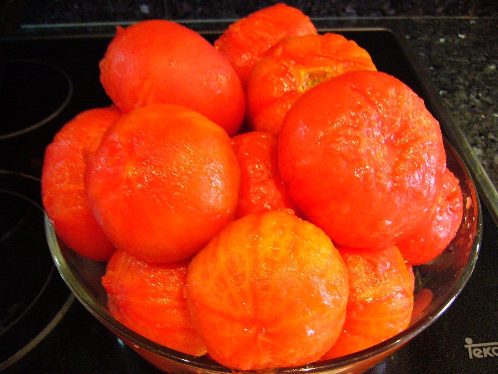 RIQUISIMAS RECETAS: TOMATES ENVASADOS