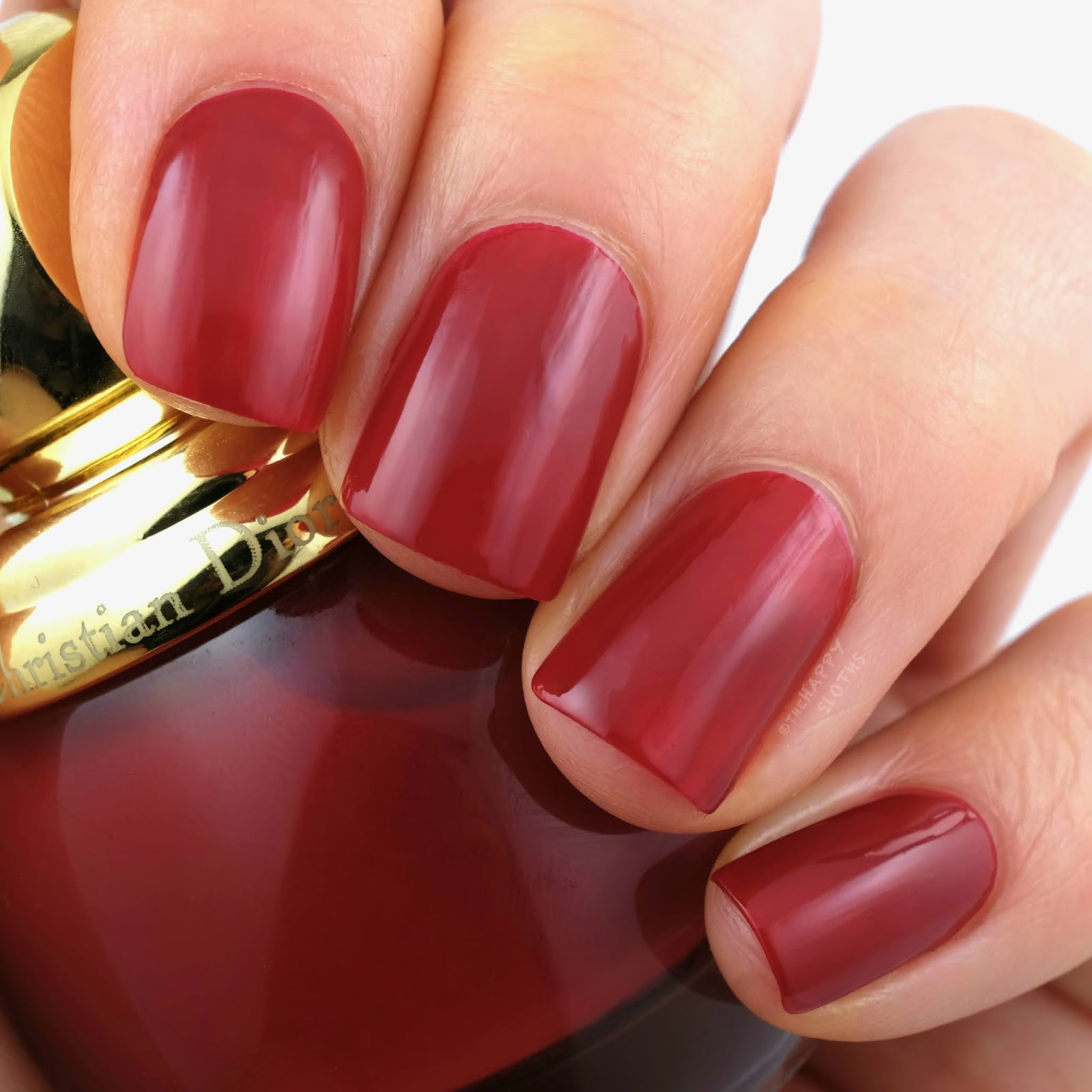 Dior Holiday 2020 | Diorific Vernis in "787 Red Wonders": Review and Swatches