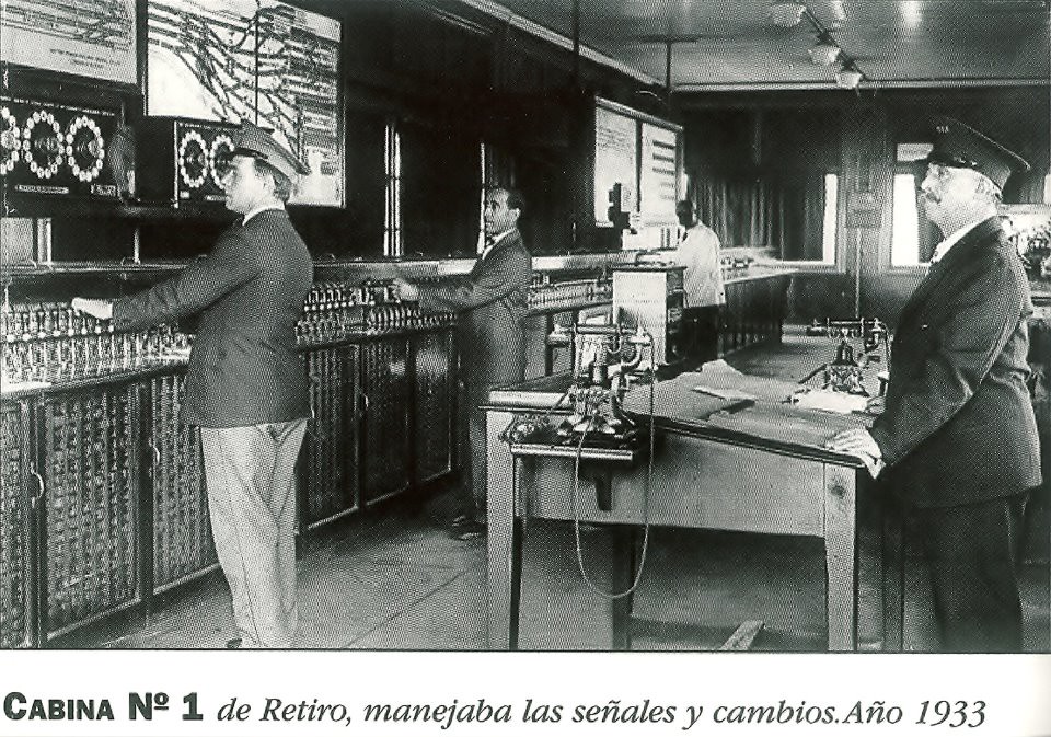 CABINA Nº 1 DE LA ESTACION RETIRO DEL FFCC CENTRAL ARGENTINO (MITRE)