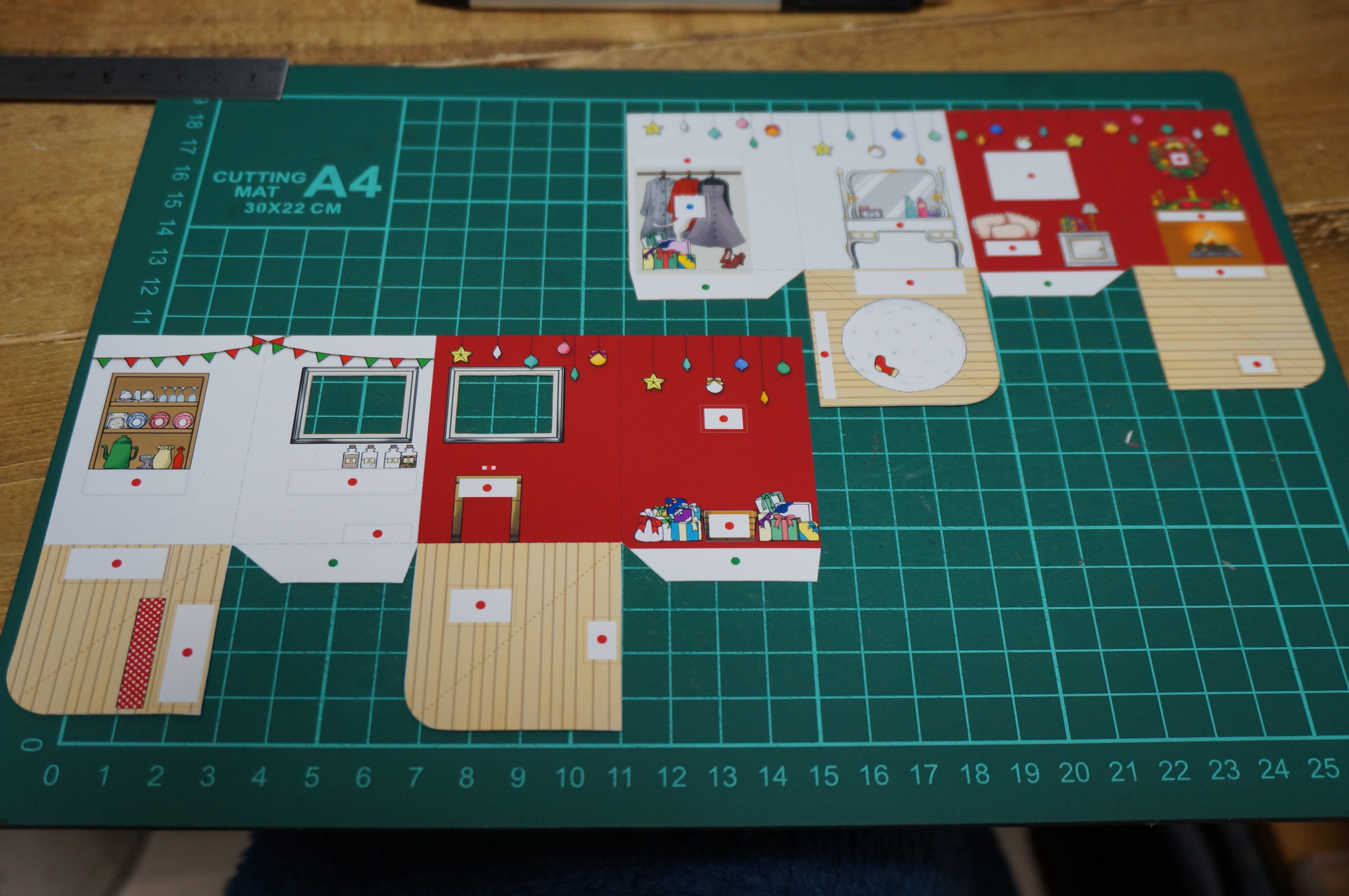 Something Good By Diy 手作りのステキな何か ペーパークラフト しかけ絵本 豆本ドールハウス ハッピーホリデー 製作記録 その２ １つ目 ２つ目の部屋