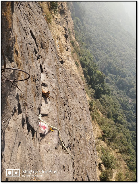 Dhak bahiri caves