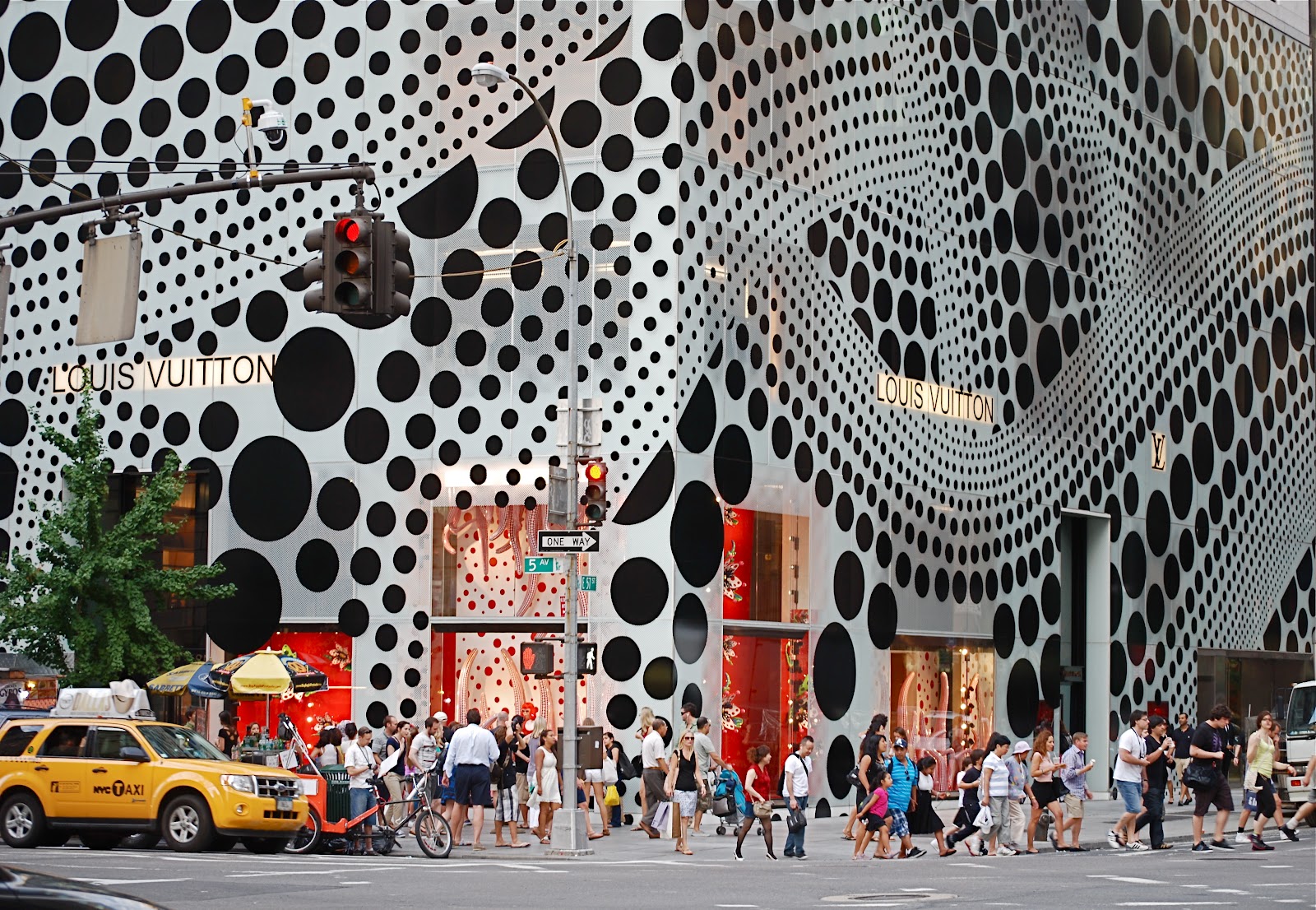 NYC ♥ NYC: Louis Vuitton Collaborates With Artist Kusama - Manhattan Store Facade and Window Displays On Avenue Go Polka Dots