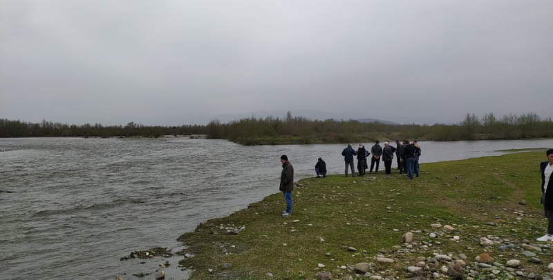 Трагедия на реке Ингури, 3 жителей Гальского района утонули при попытке перейти реку вброд, еще одного человека ищут спасатели