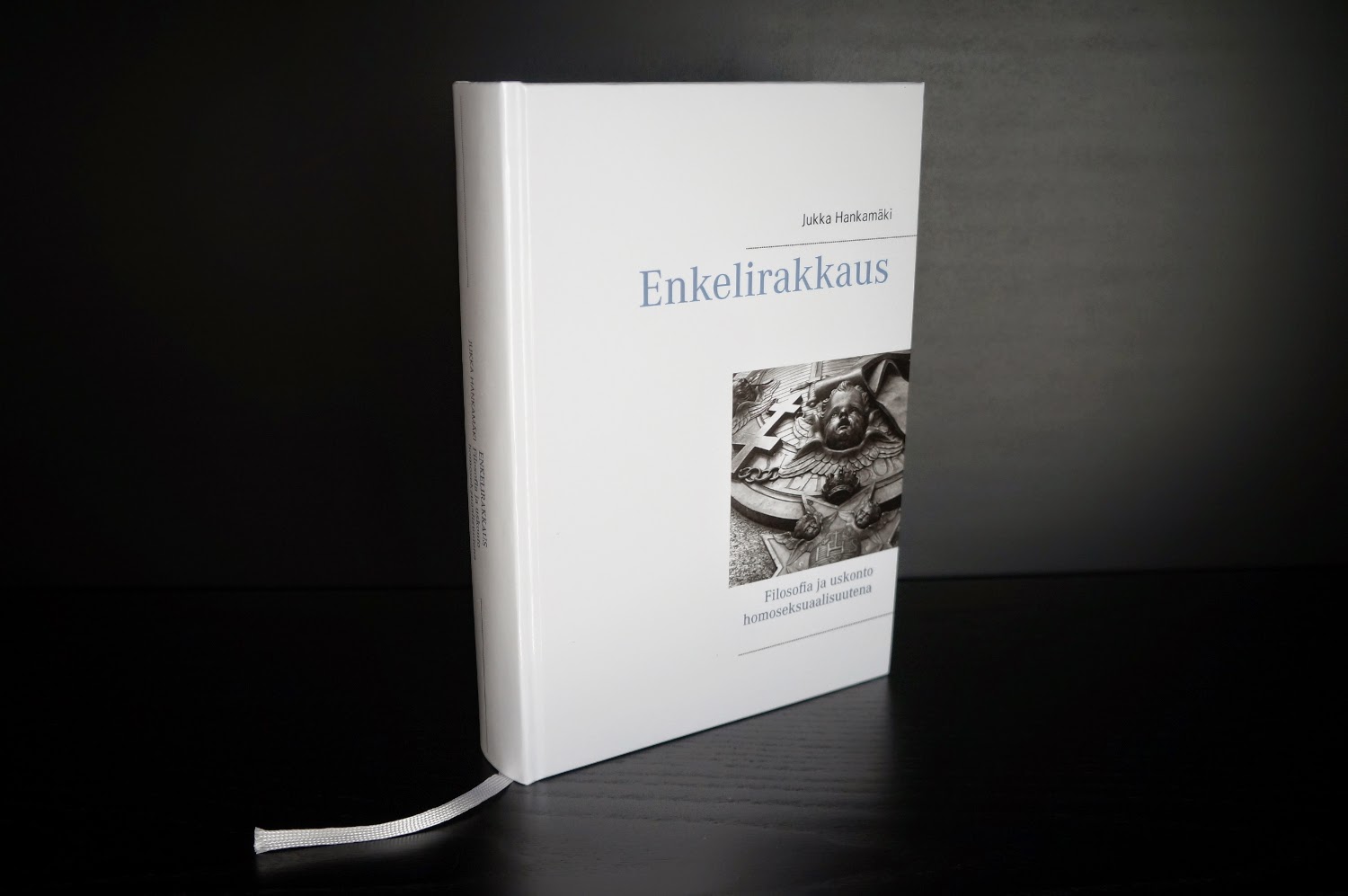 http://www.adlibris.com/fi/kirja/enkelirakkaus-9789523185258