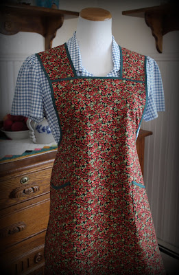 https://www.etsy.com/listing/738662716/red-and-green-calico-vintage-style-apron?ref=hp_rv-3&pro=1