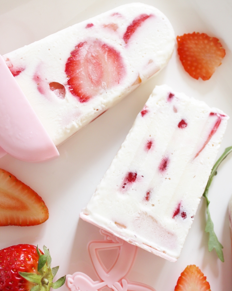 Paletas Heladas de Fresas con Crema Delirios de Cocina