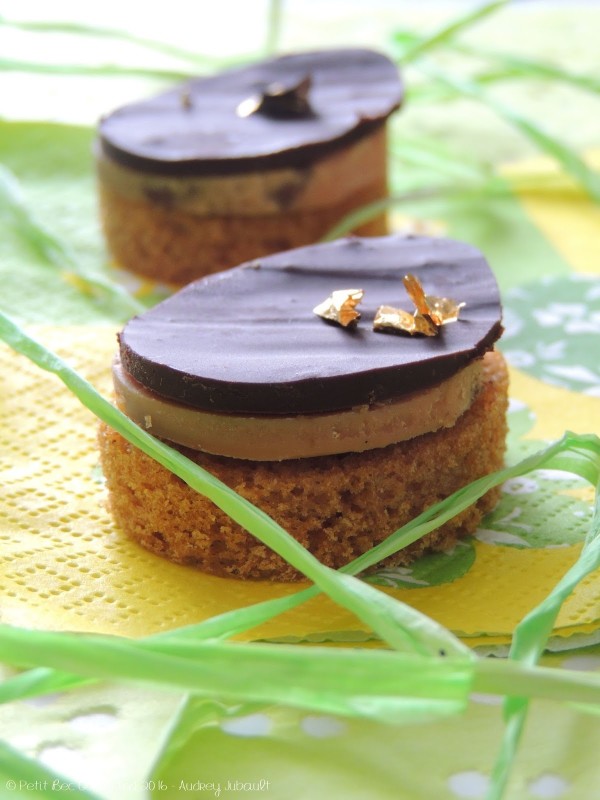 Canapés de foie gras au chocolat sur lit de pain d'épices / Petit Bec