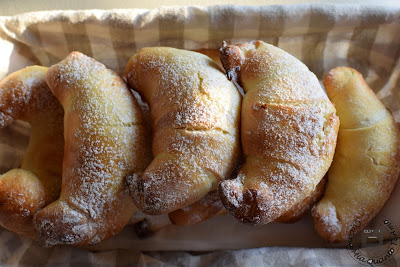 Cornetti a lunga lievitazione con poco lievito di birra