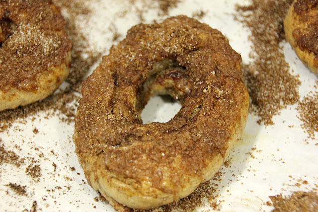 Cinnamon Crunch Bagels