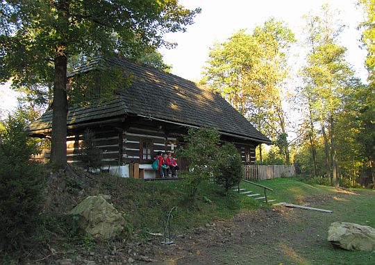 Chałupa zrębowa ze Spytkowic z 1901 roku.