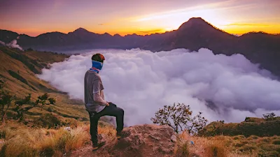 Plawangan Sembalun Crater Rim an altitude 2639 meter of mount Rinjani