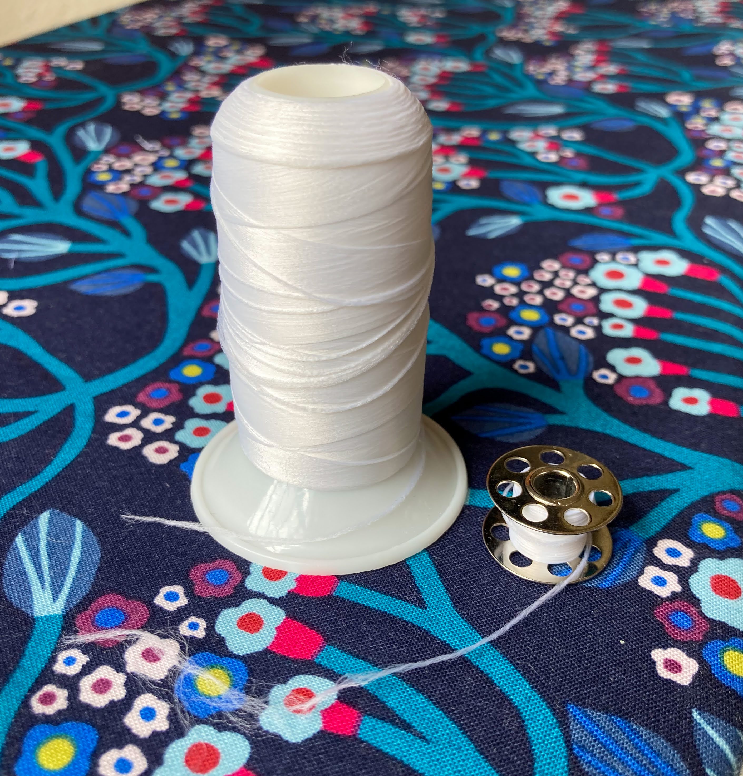 Blue Susan Makes How to use Wooly Nylon thread in a Regular Sewing Machine