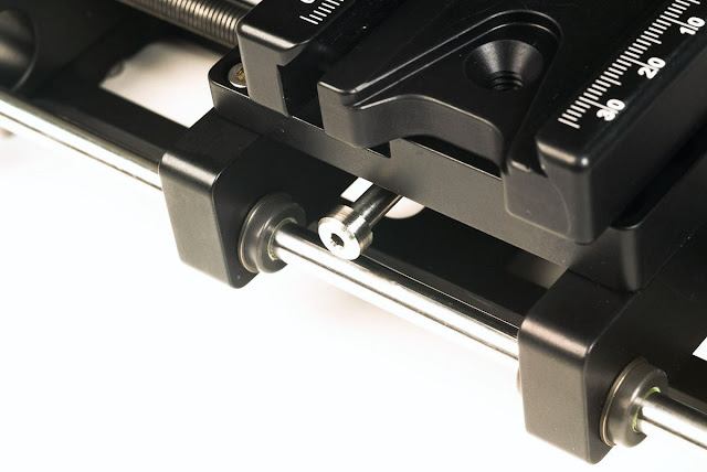 Hejnar MS5P_10 Linear Motion Sleeve Bearing detail