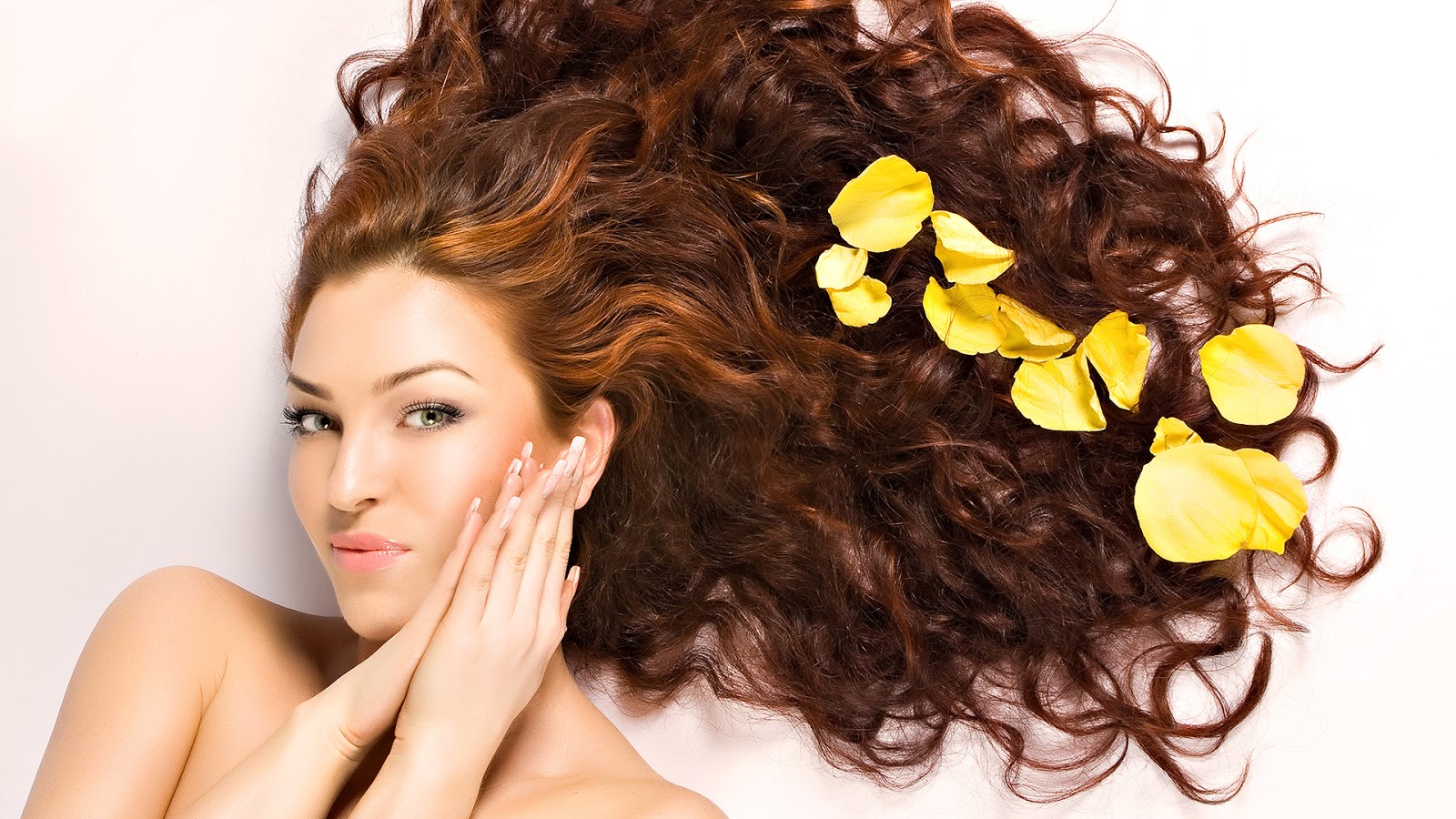 Berikut Adalah Cara Mengatasi Rambut Keriting Mengembang Berikut Adalah Cara Mengatasi Rambut Keriting Mengembang