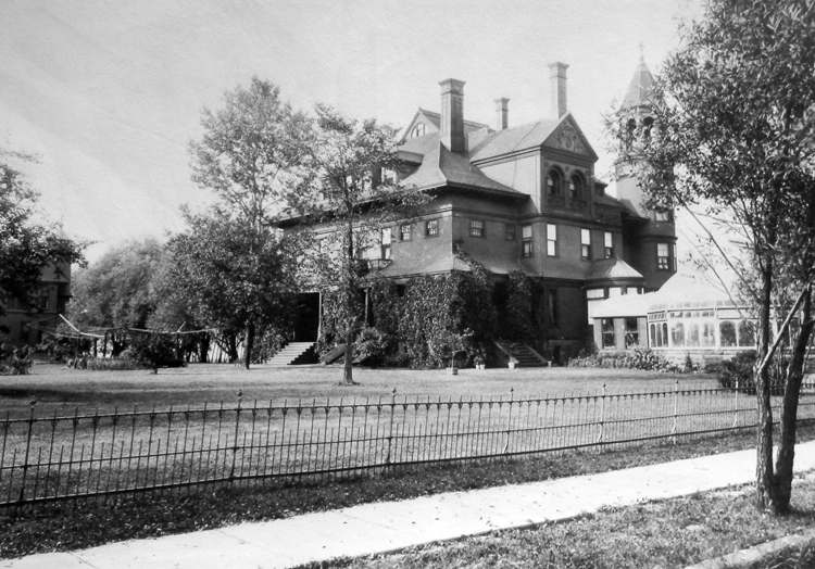 Fairlawn Mansion