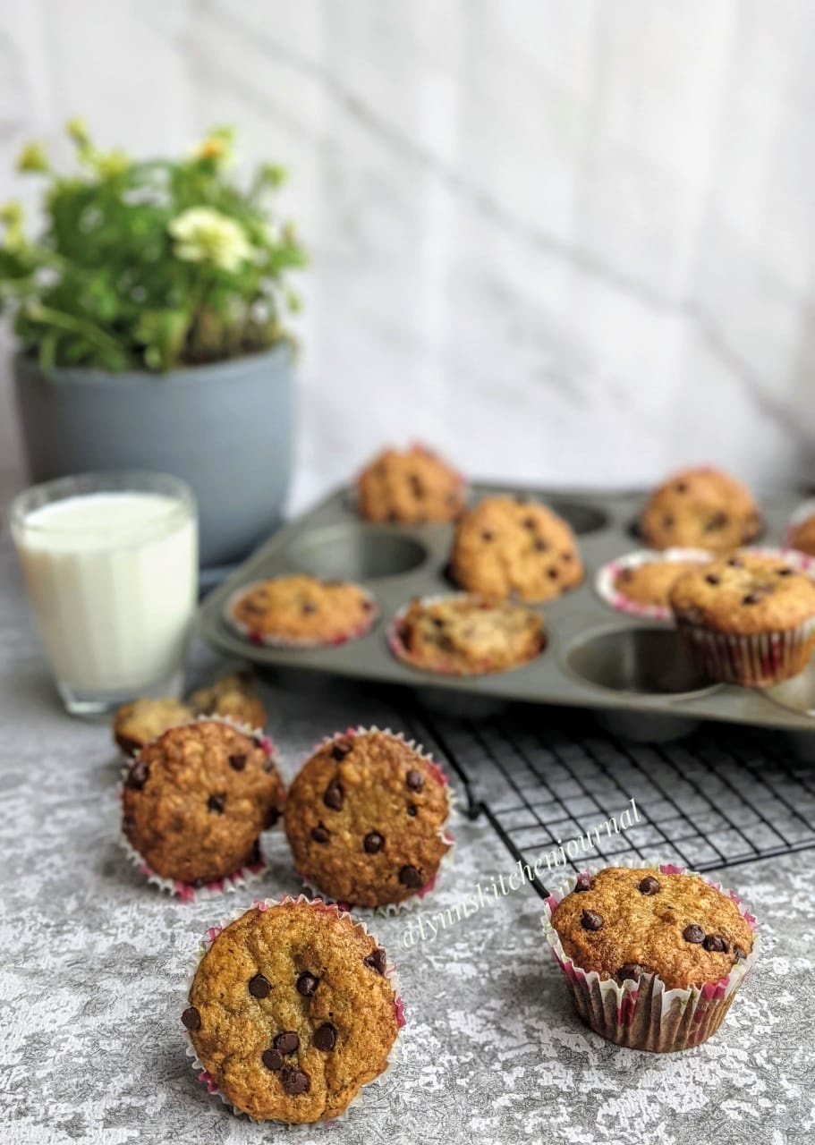 Moist Banana Chocochip Muffins (in 25 mins)
