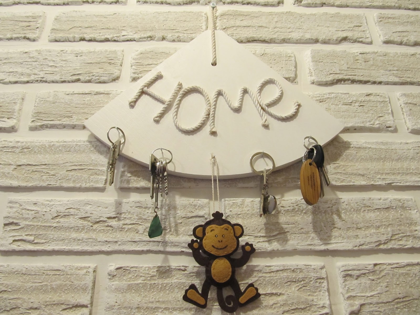 ключница из подручных материалов. ключница майк джейкобс. деревянная ключница настенная. ключница домик. ключницы с ракушками.