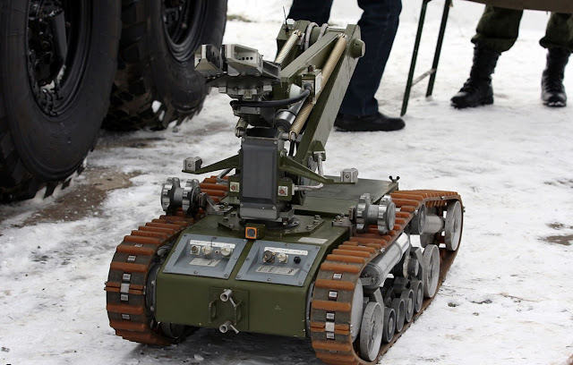 Боевые роботы — это чаще всего лишь самоходные установки без экипажа, а не железные рыцари с лазерными пушками (Фото: Vitaly V. Kuzmin [CC BY-SA 4.0])