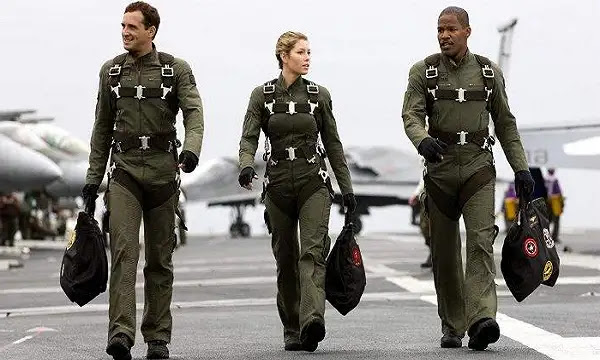 Movie Reviews: Review and Synopsis Film Stealth (2005) Movie Reviews: Review and Synopsis Film Stealth (2005)