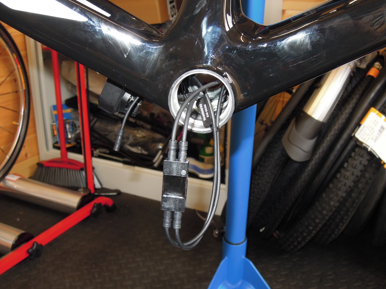 Cable Routing Di2 Rear Derailleur Di2 Cable 12-speed Shimano