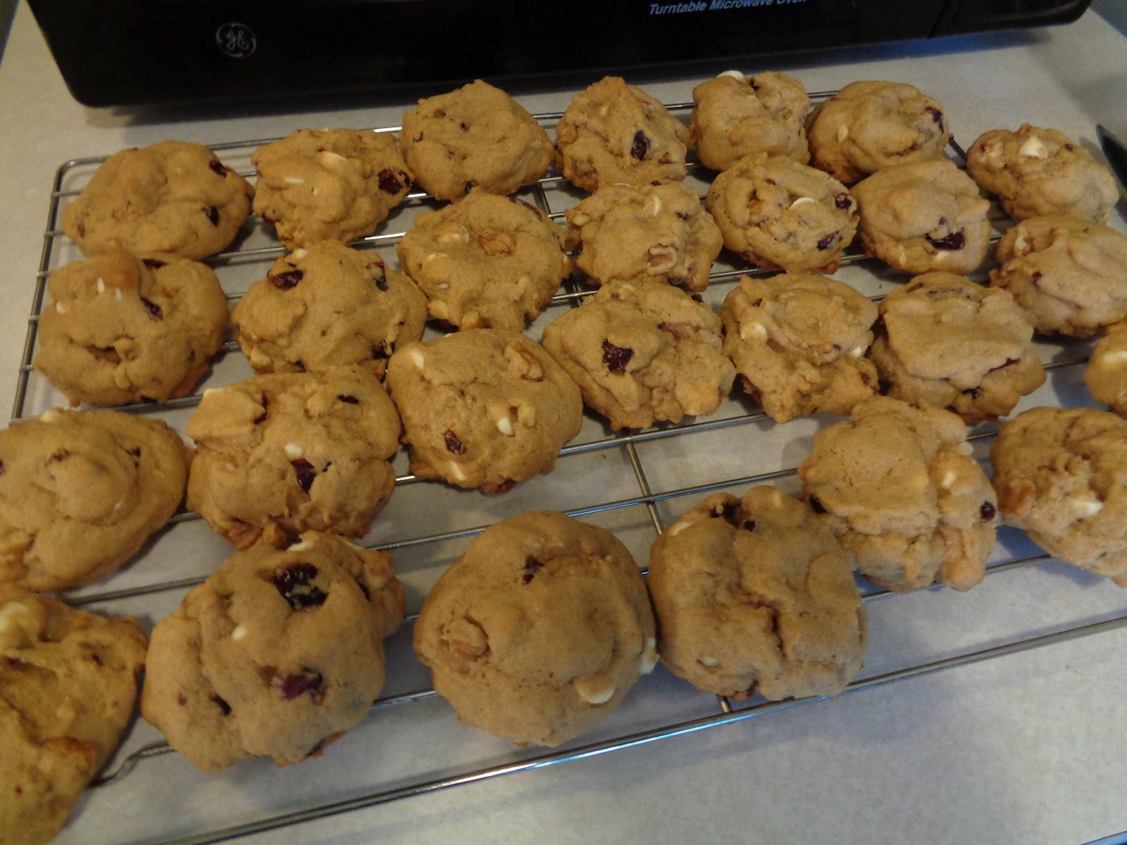 Thrifty Mom In Boise Holiday Cookies! Cranberry Walnut White Chocolate