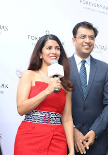 Nimrat Kaur 2016 10 25 01