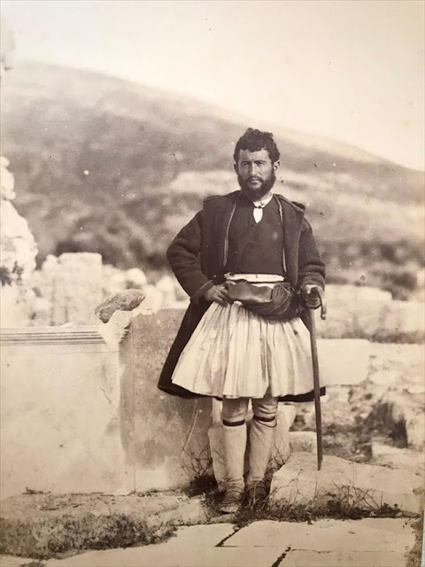 «Εύζωνες» στο Μουσείο της Πόλεως των Αθηνών