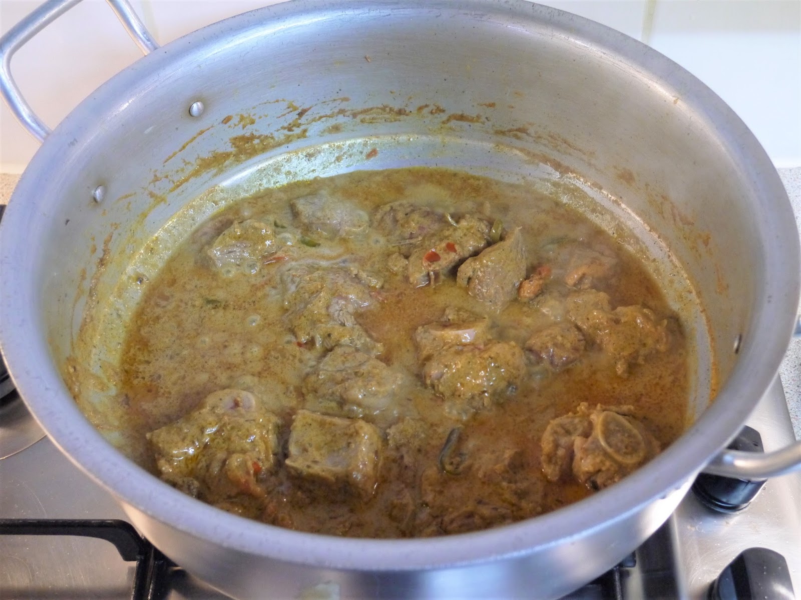 This Muslim Girl Bakes Lamb Biryani.