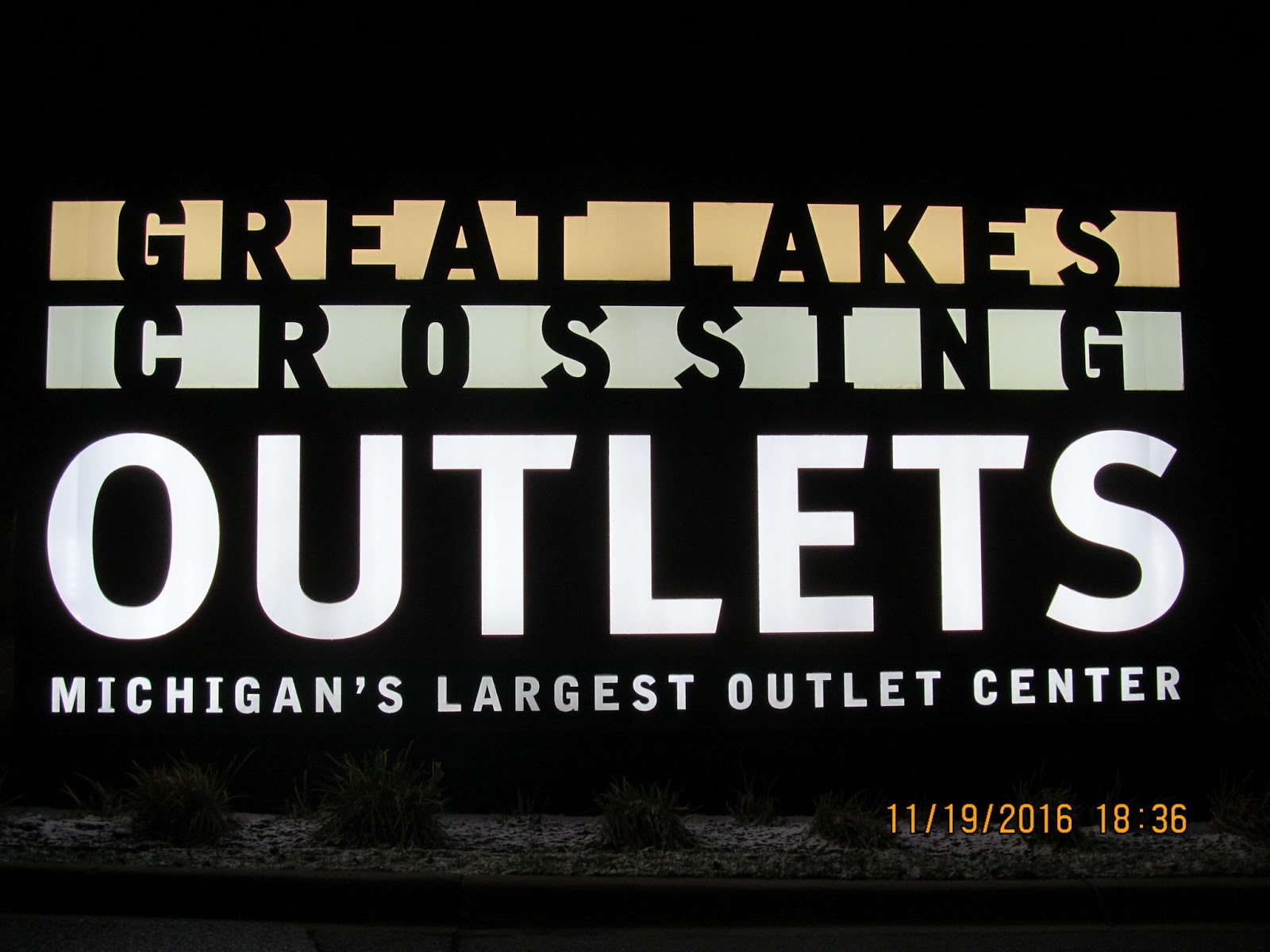 Neiman Marcus' Great Lakes Crossing outlet to close in January