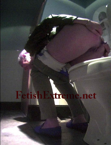 nude Daphne Rosen pussy