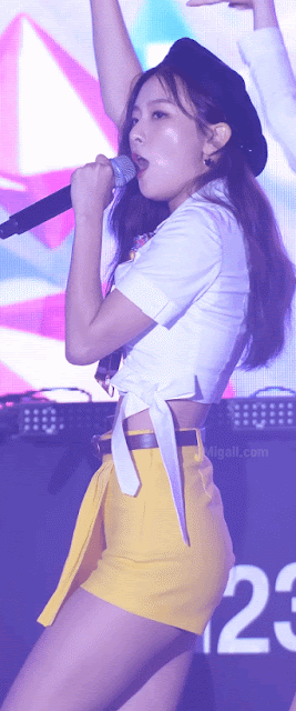 레드벨벳 슬기 뒤태.gif | 인스티즈