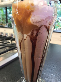 http://www.receitasdmais.com/2017/02/cafe-gelado-com-sorvete-de-creme-e.html