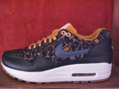 MW Shift: NIKE WMNS AIR MAX 1 PREMIUM 454746 003