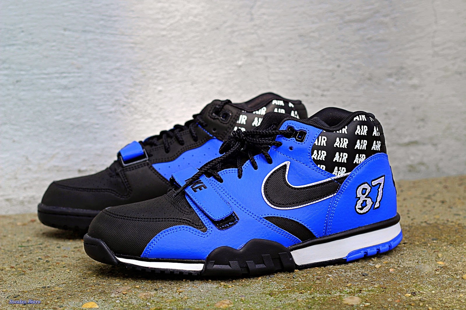 nike air trainer mid soa
