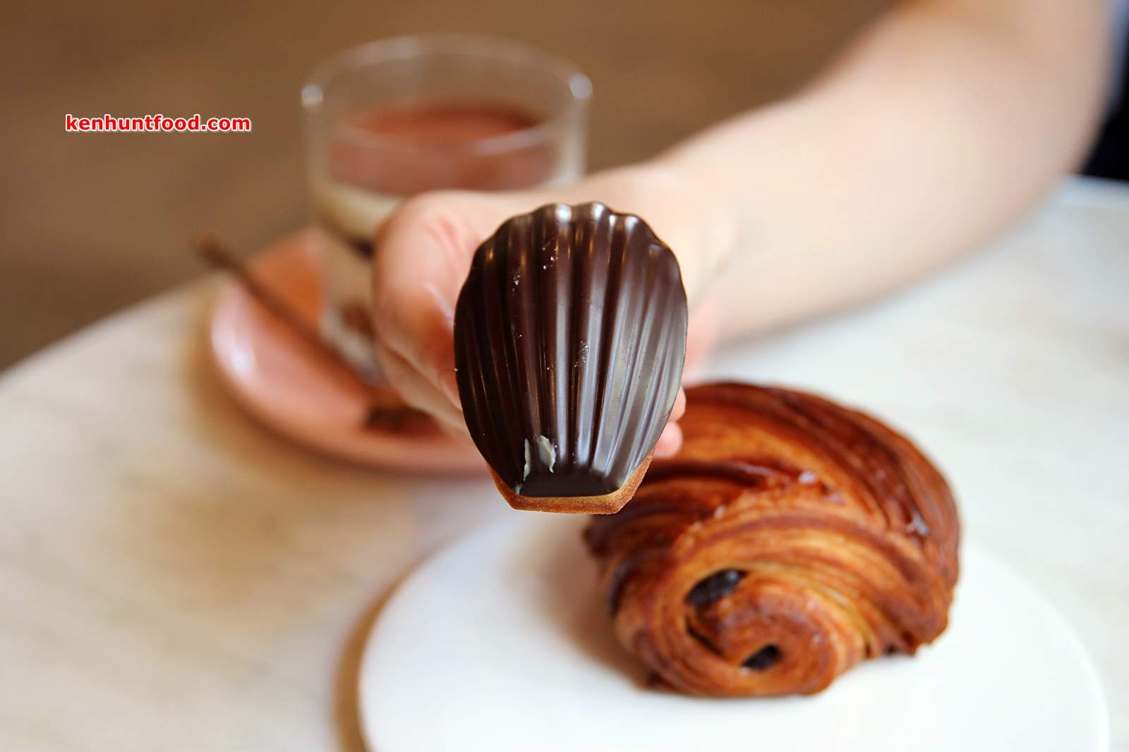 KEN HUNTS FOOD La Vie En Rose Patisserie Malay Street,