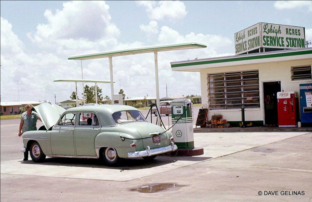 50 Wonderful Color Photographs That Show What Gas Stations Looked Like