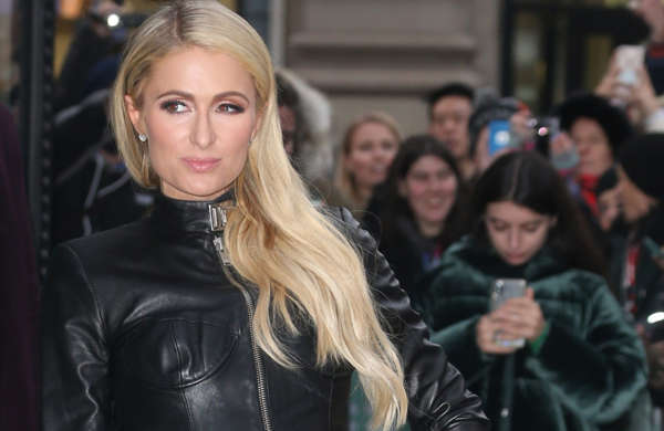 Paris Hilton asegura que nunca se ha puesto bótox ni infiltraciones en el rostro