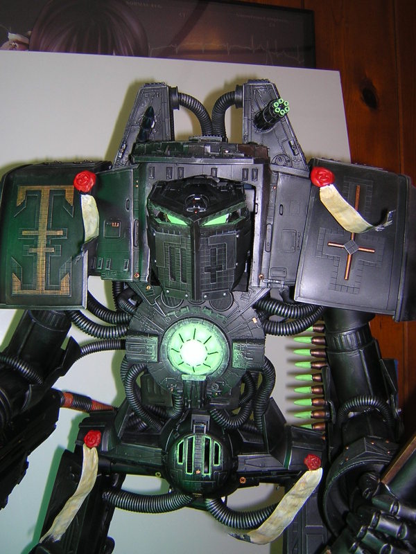 Scratch Built Titan Black Knights Faeit 212