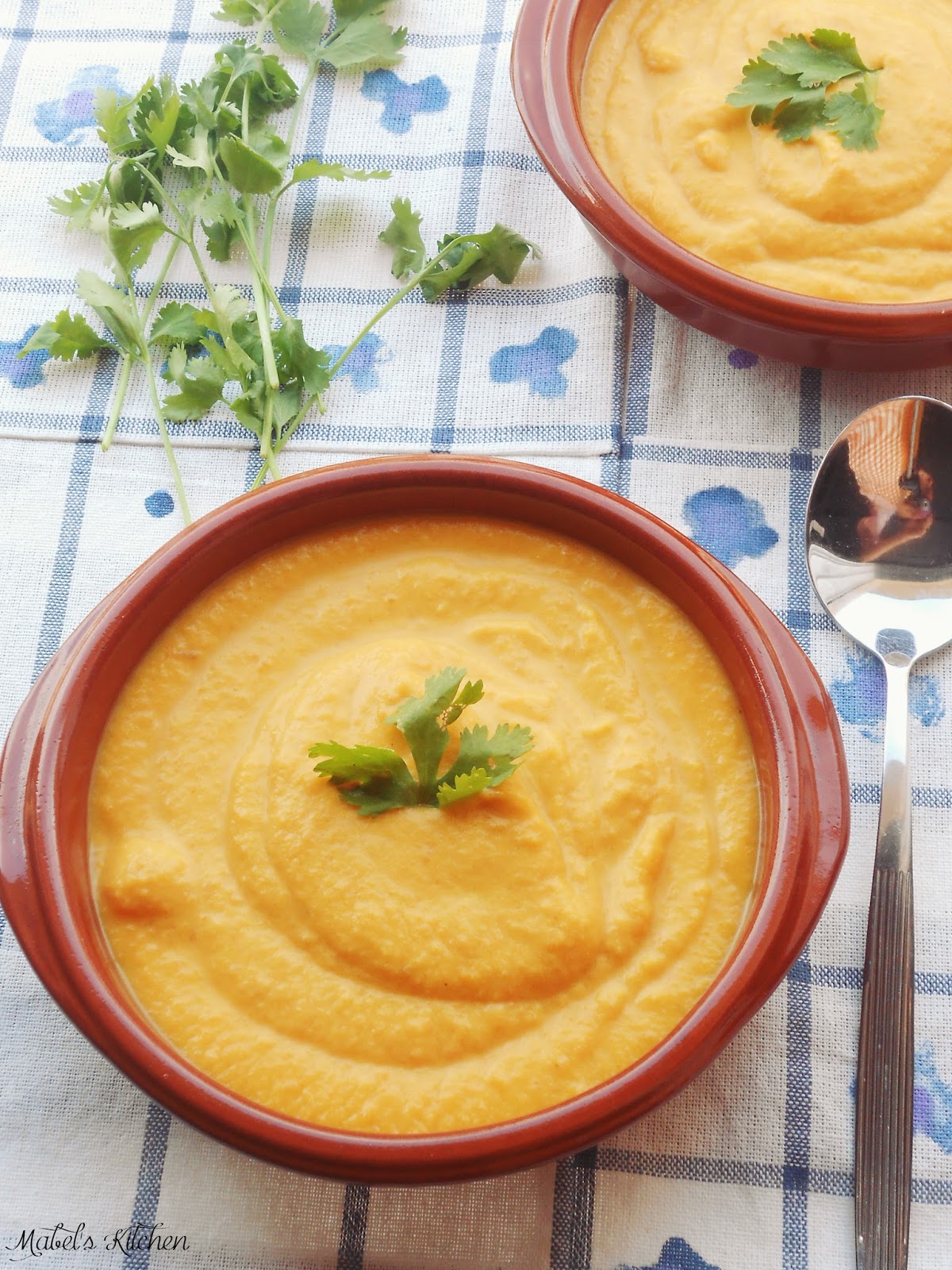 Crema de Curry de Zanahorias y Leche de Coco. Mabel's Kitchen