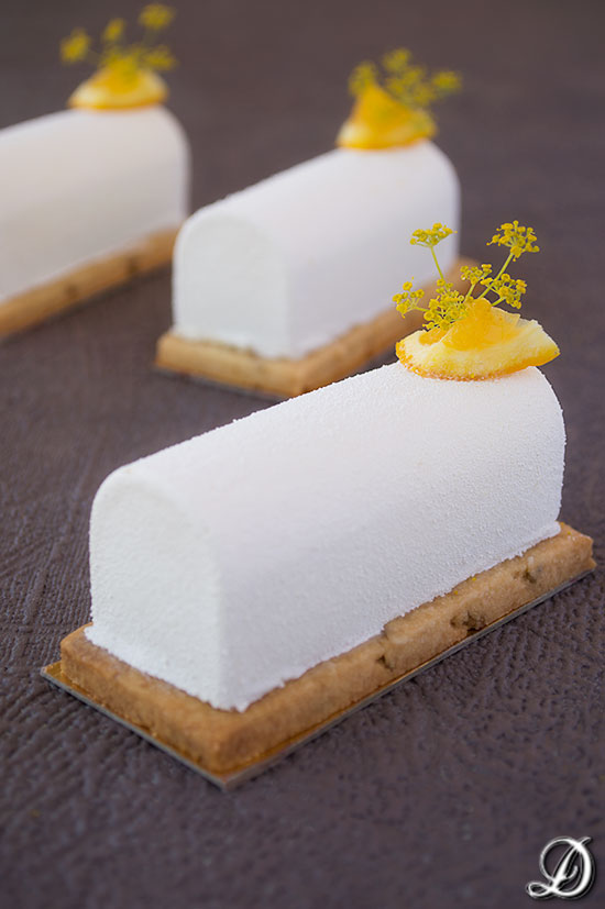 Mousse de Naranja y Jengibre con interior de Turrón de Jijona y Sablée de Anís