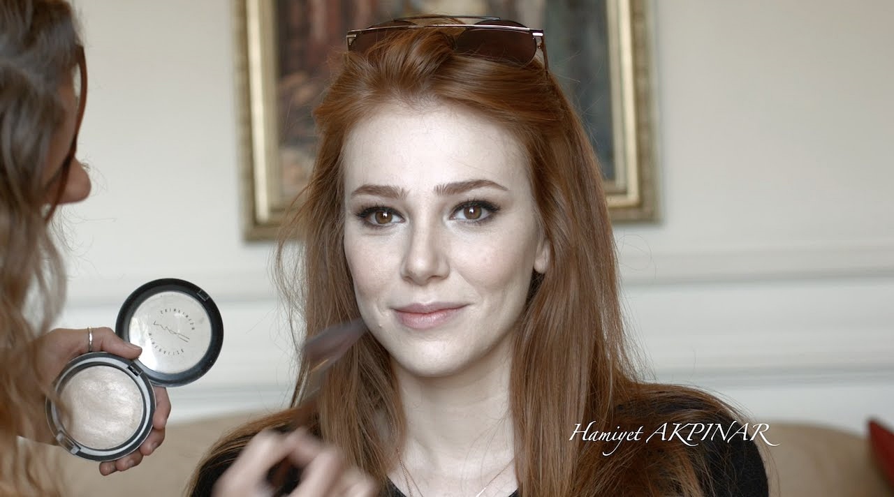 ELCIN SANGU�S MAKEUP Esoes Life
