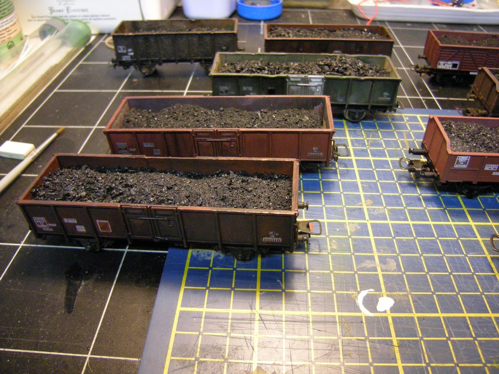 Outland Models Maquette De Chemin De Fer Avec Moulin à Vent De Campagne