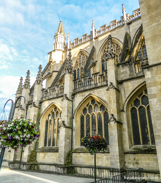 fachada lateral da Abadia de Bath, Inglaterra
