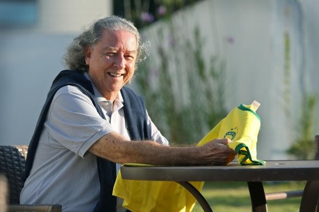. Luto; Morre Aldyr Schlee, criador da camisa amarela da Seleção