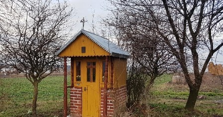 Nepomuckim szlakiem Kapliczka w miejscowości ZadębceKolonia