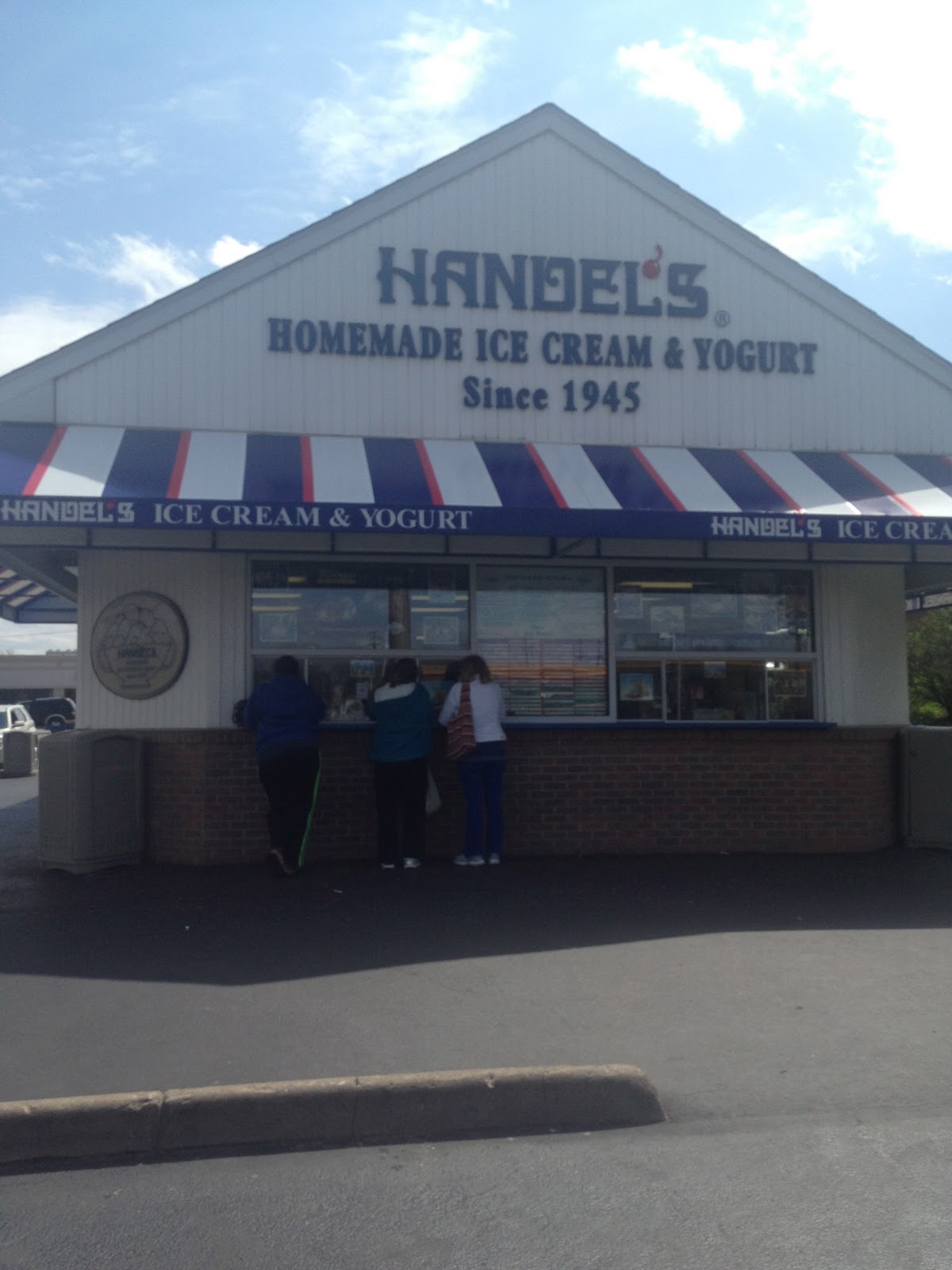 Food and Flights Local Eats Handel's Ice Cream in Ohio
