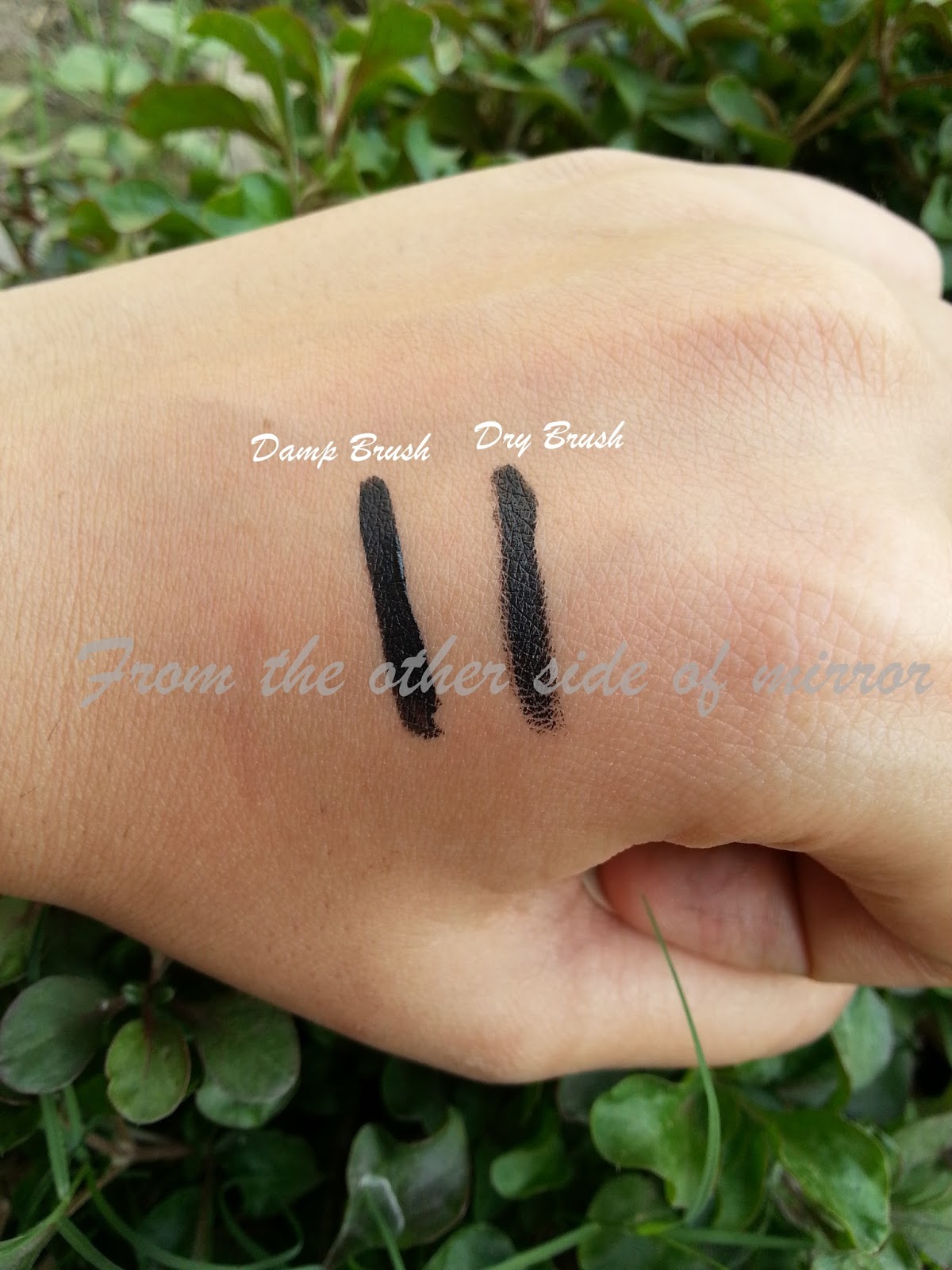From the other side of mirror Aqua Cake Eye Liner in Black Review