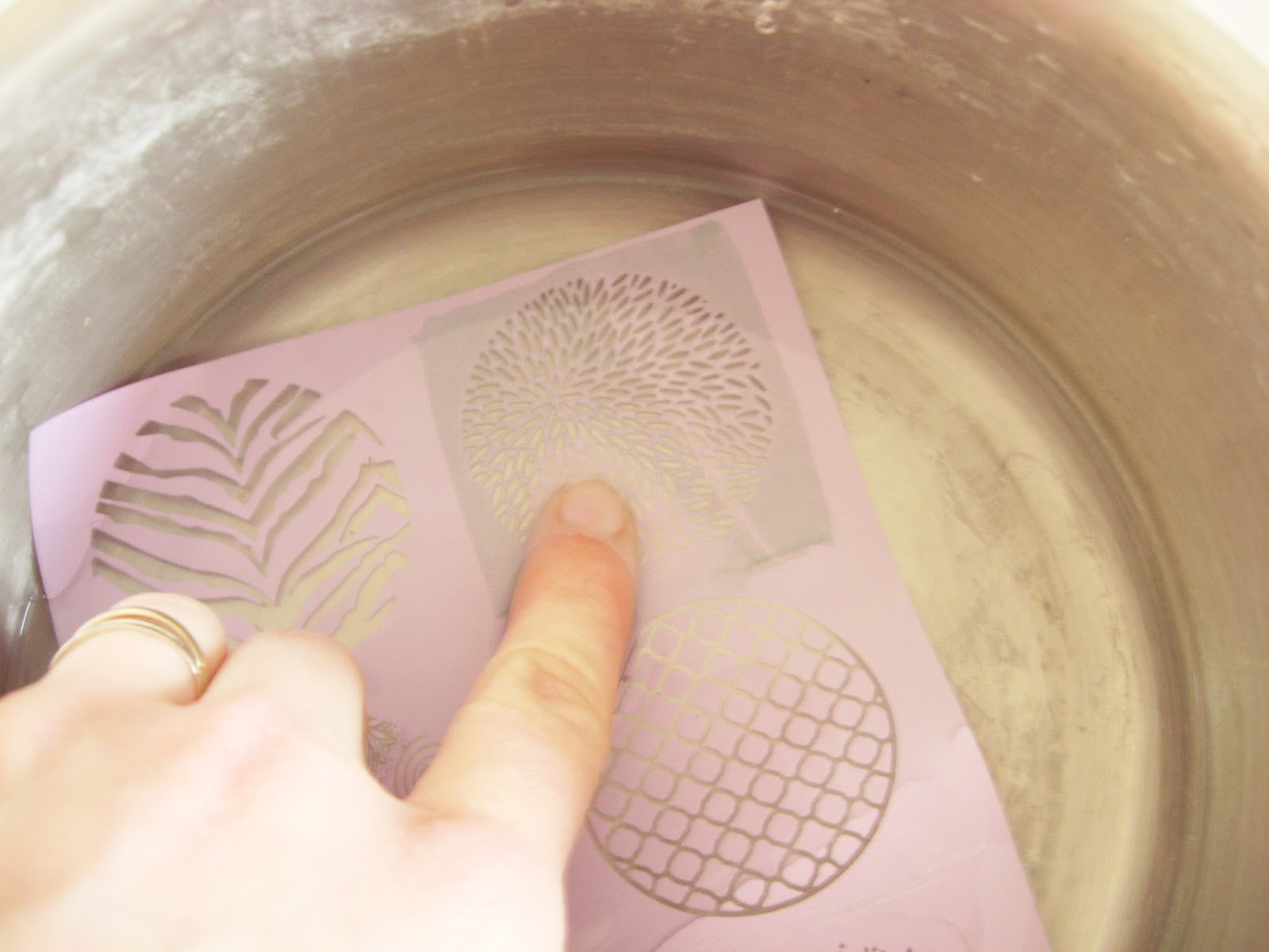 Les Bijoux de Loïs [TUTO] Silk Screen kit de sérigraphie chez Sculpey.