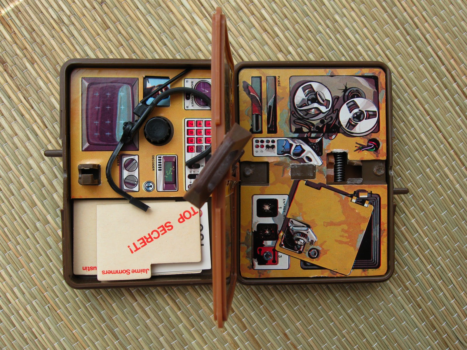 Dolce's Closet: Childhood Flashback: Oscar Goldman